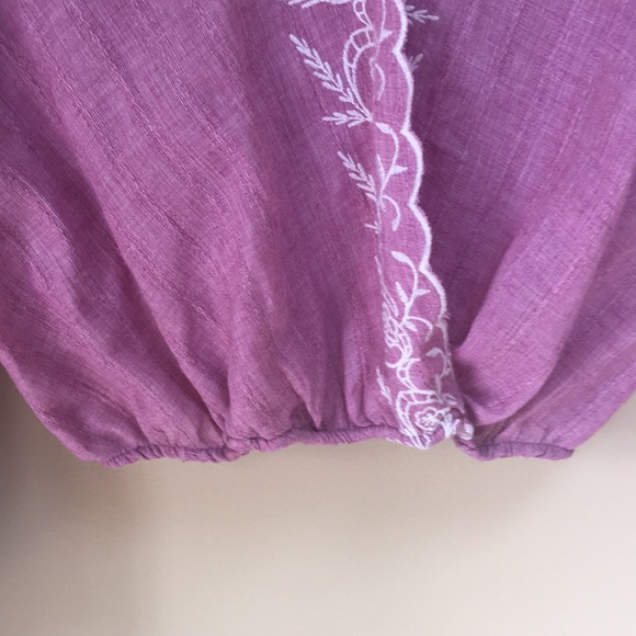 Lavender Color  Surplice Top Size XS - Picture 3 of 6